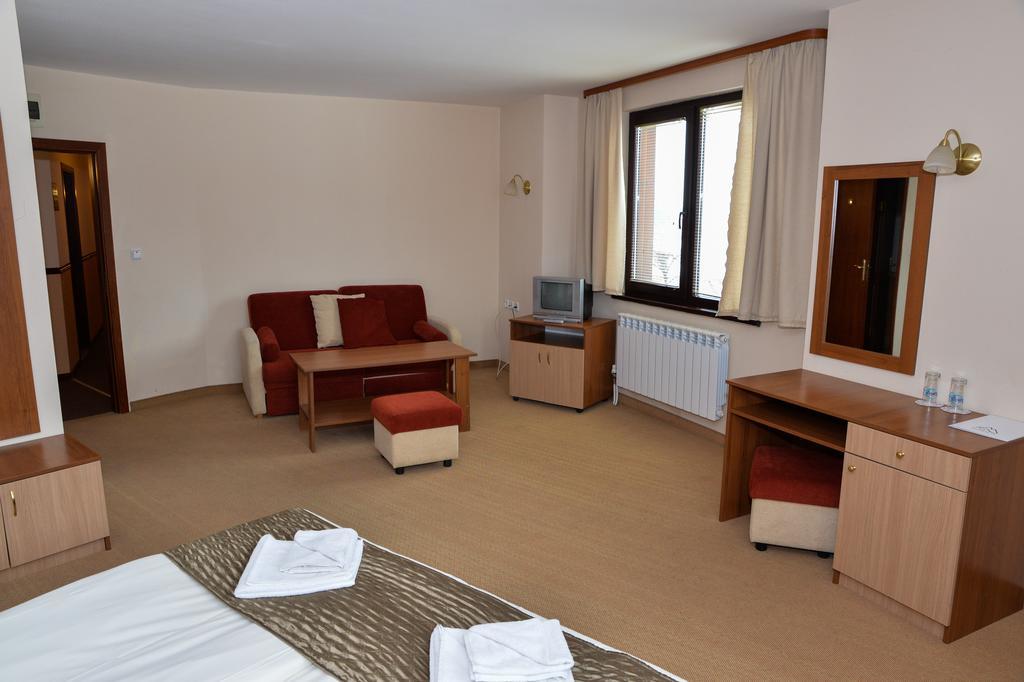 Bistrica Hotel Samokov Ngoại thất bức ảnh